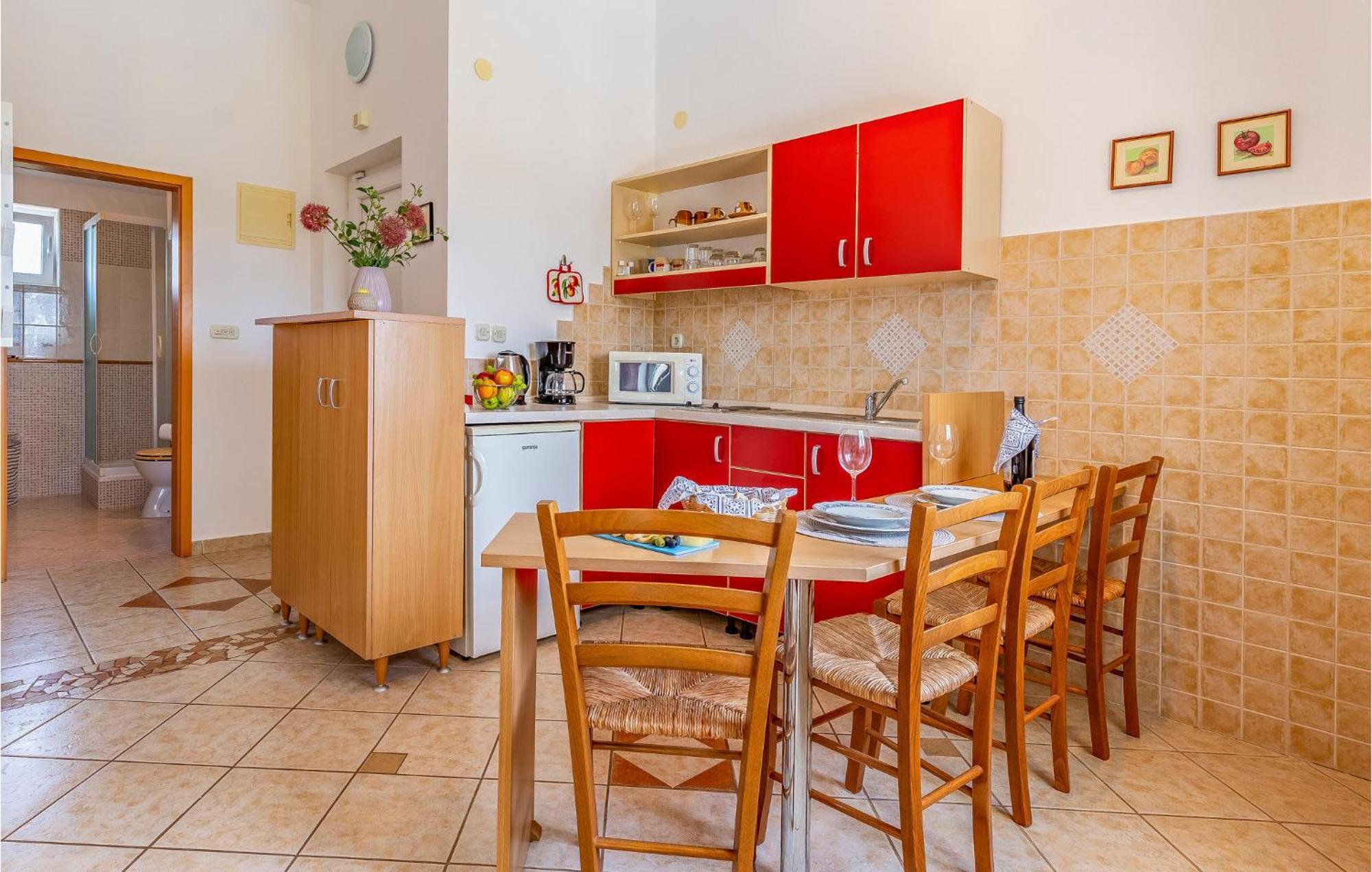 Amazing Home In Valtura Экстерьер фото